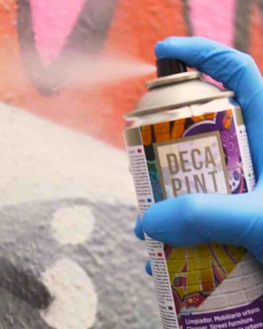 spray graffiti